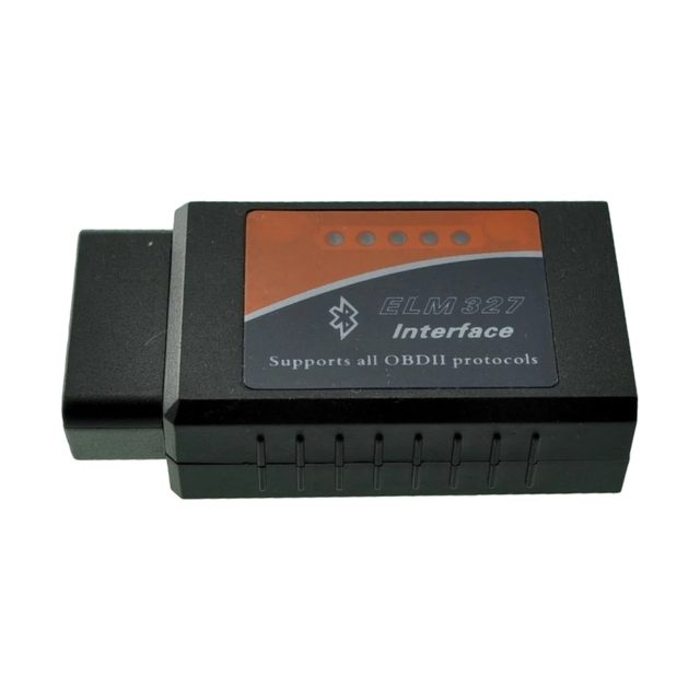 Zwarte ELM327 Bluetooth v1.5-adapter met oranje label en 16-polige OBD2-stekker