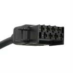 Cable adaptador de diagnóstico OBD2 a 8 pines para camión Volvo sobre fondo blanco