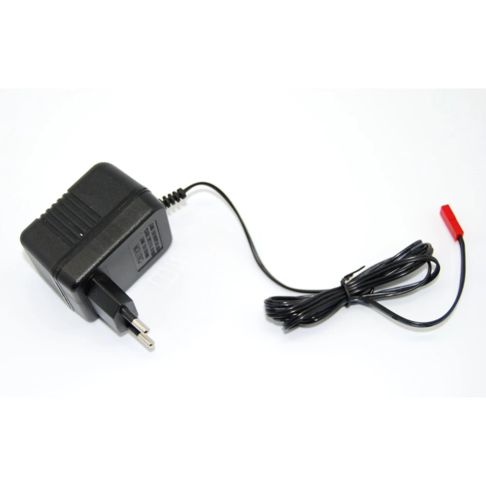 Vista frontal del helicóptero teledirigido M-1 V2 rojo