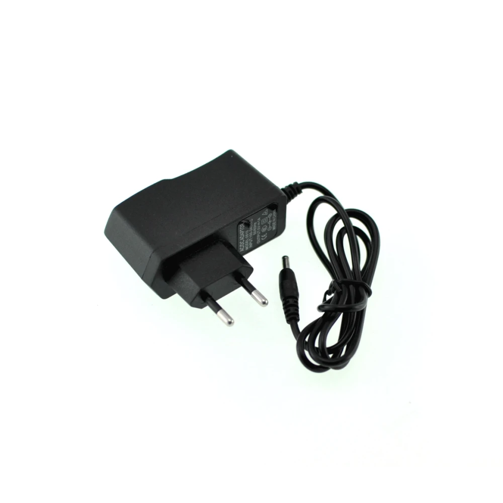 Vista lateral del Hub USB 2.0 7 puertos con fuente de alimentación europea color blanco