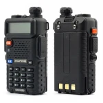 Baofeng UV-5R 8W walkie talkie met oortje en dual band VHF/UHF