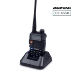 Baofeng UV-5R 8W walkie talkie met oortje en dual band VHF/UHF