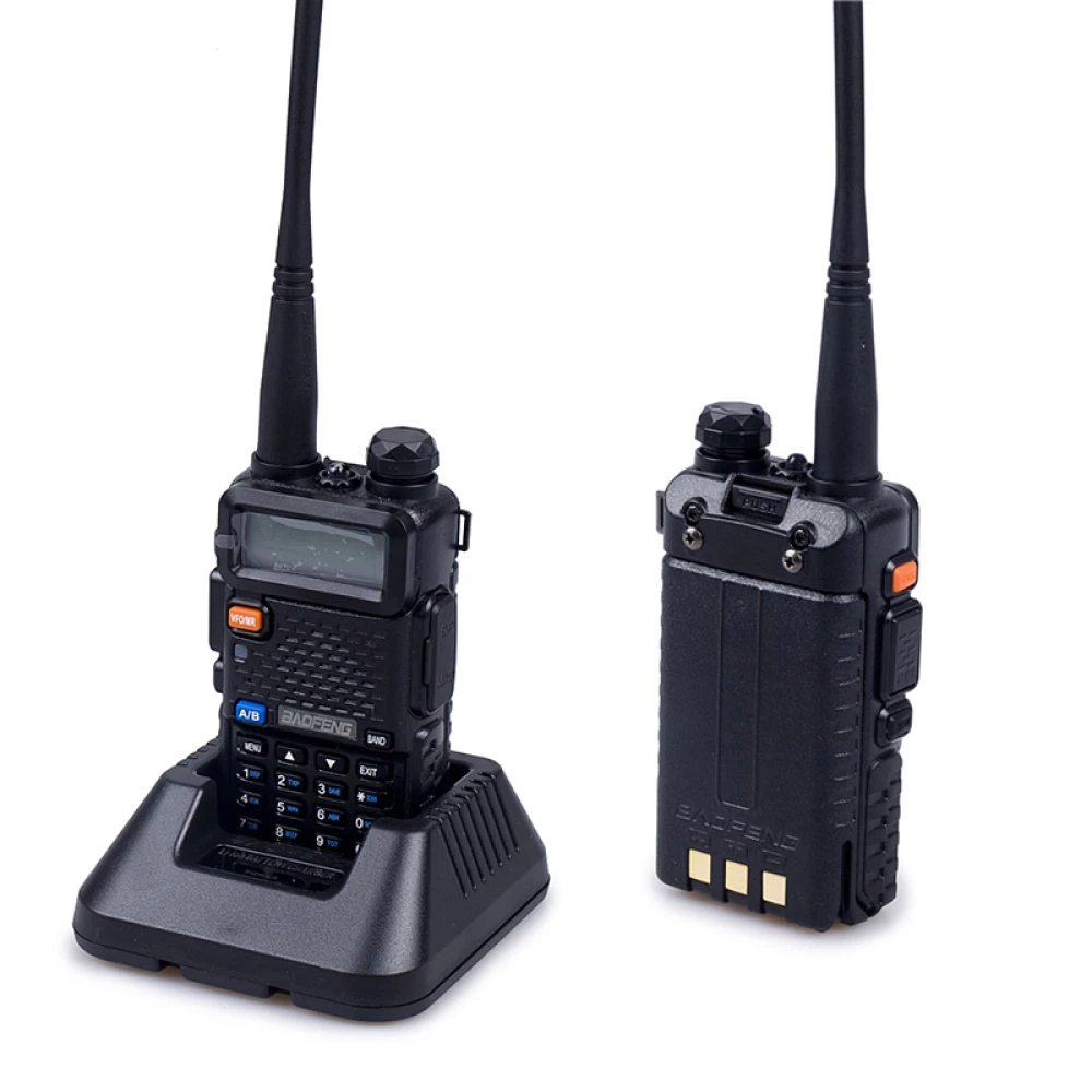 Baofeng UV-5R 8W walkie talkie met oortje en dual band VHF/UHF